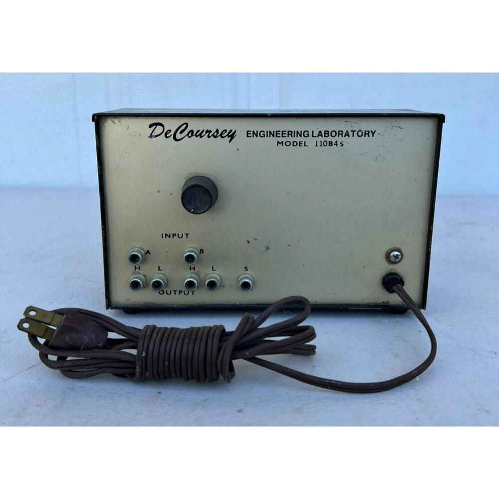 DeCoursey Engineering Laboratory Model 110B4S Electronic Crossover TESTED